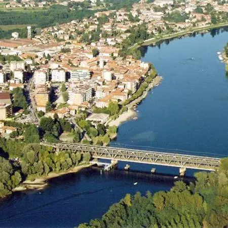 Sleeps 4 Pool Appartement *